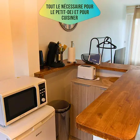 Apartment Le Pic'vert - Free Parking - 400m Hospital - 15min Train Station & Historic Center - Air Conditionner - Calm & Cosy *